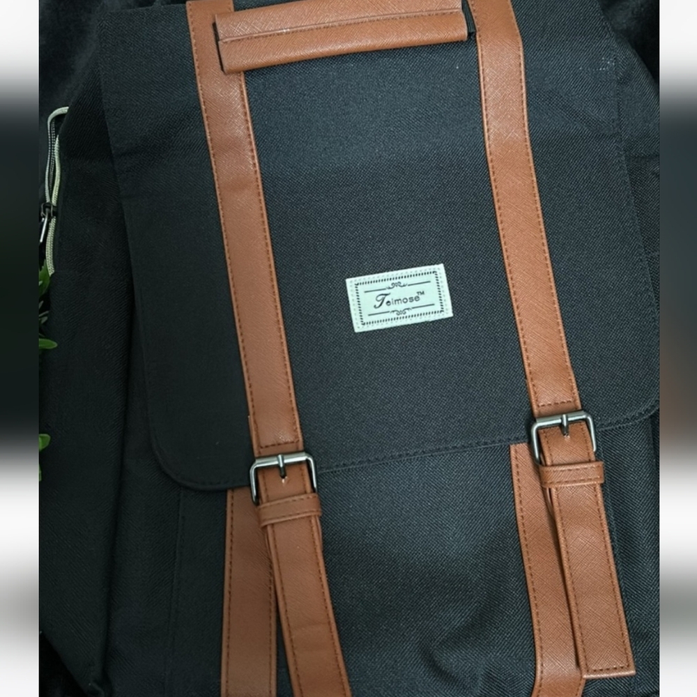 Teimose NWOT Large USB Backpack - Picture 3 of 10